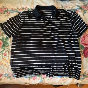 Men’s Large Under Armour Black polo shirt
